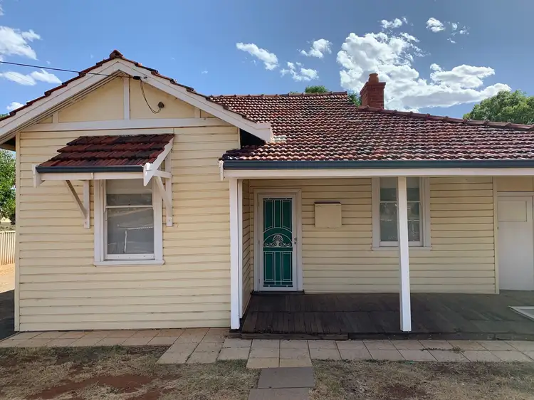 2 Chapple Street
