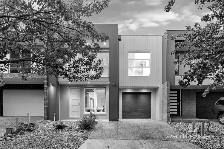 18 Seddon Place, Caroline Springs VIC 3023