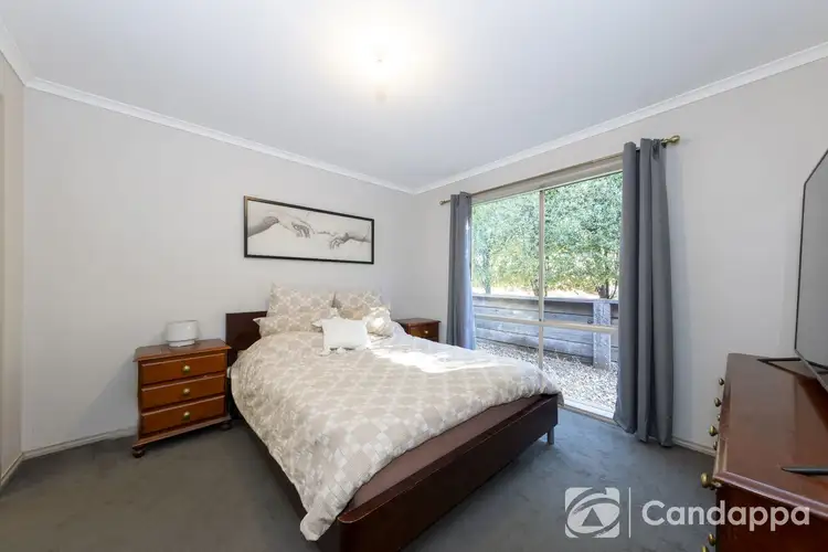 Sixth view of Homely house listing, 4 Vivian Court, Drouin VIC 3818