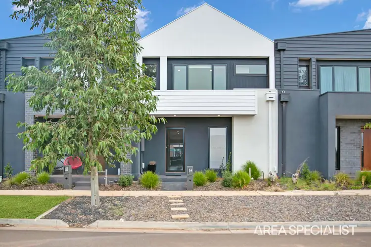 24 Washington Drive, Thornhill Park VIC 3335