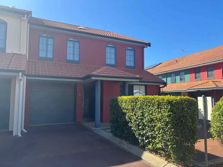 4/1 SWAN STREET, West Busselton WA 6280