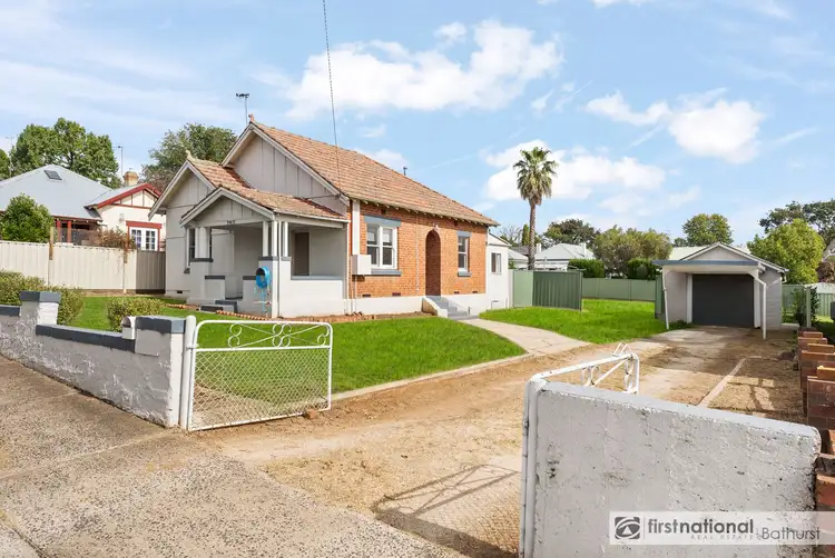 303 Stewart Street, Bathurst NSW 2795