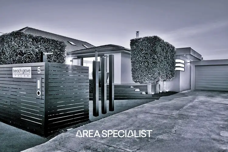 Main view of Homely unit listing, 1/5 Beach Grove, Mornington VIC 3931