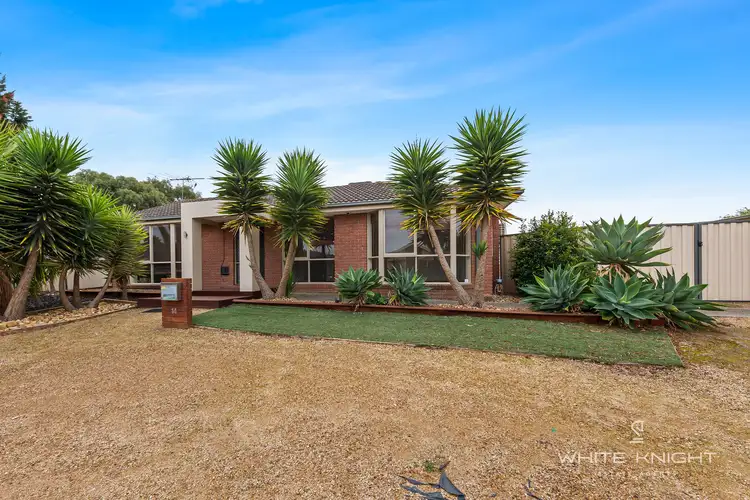14 Granite Way, Delahey VIC 3037