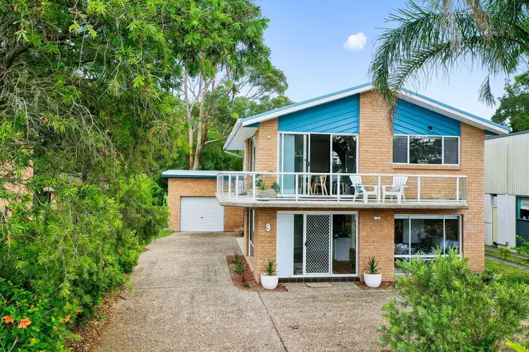 9 Mitchell Parade