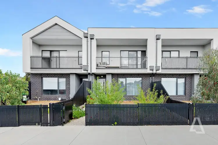2/545 Melton Highway, Sydenham VIC 3037