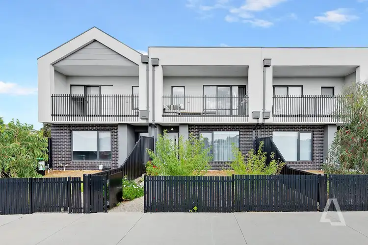 2/545 Melton Highway, Sydenham VIC 3037