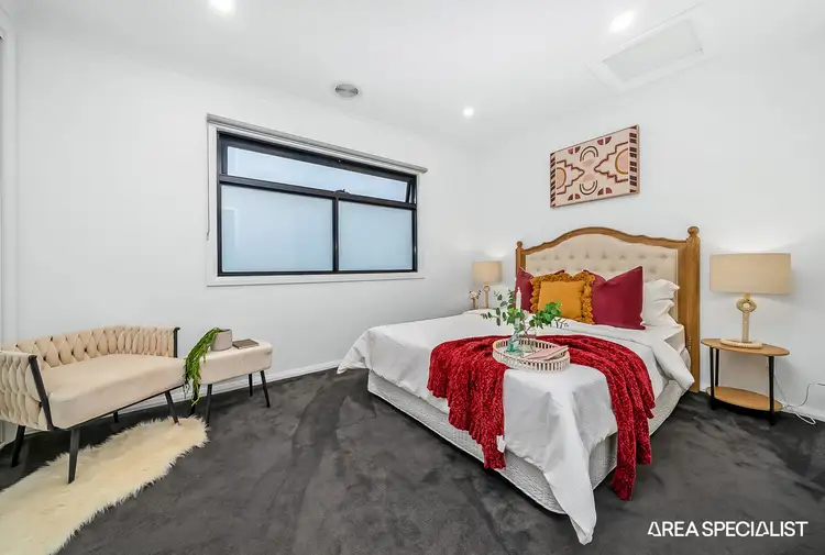 Fourth view of Homely house listing, 27 Elmslie Drive, Cranbourne East VIC 3977