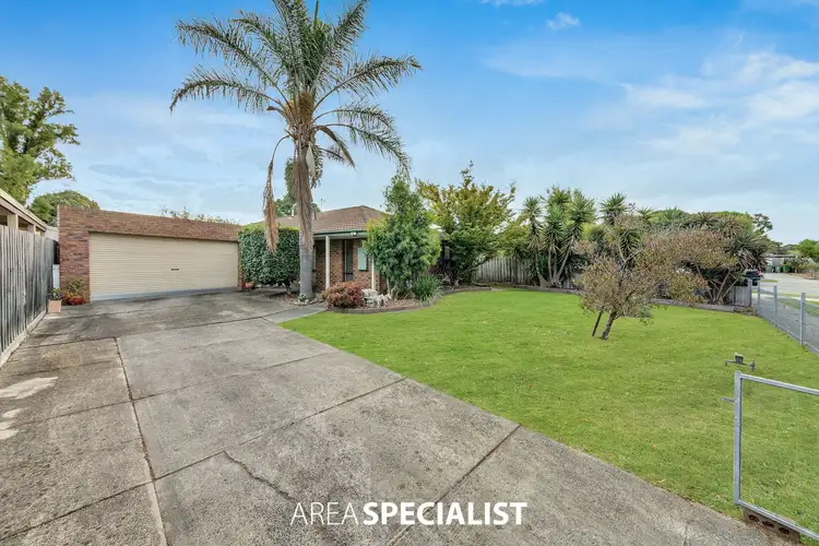 19 Ashton Place, Pakenham VIC 3810