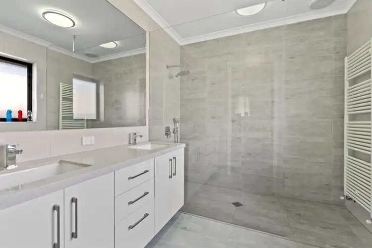 Fifth view of Homely house listing, 21 Oleander Parade, Mickleham VIC 3064
