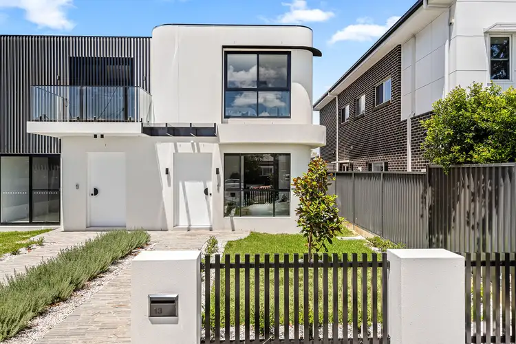 13A Sandringham Street