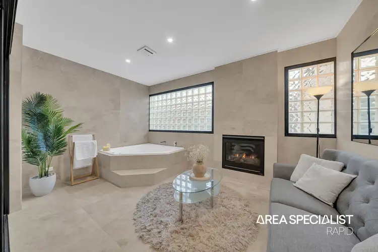 Sixth view of Homely house listing, 10 Lytham Court, Cranbourne VIC 3977