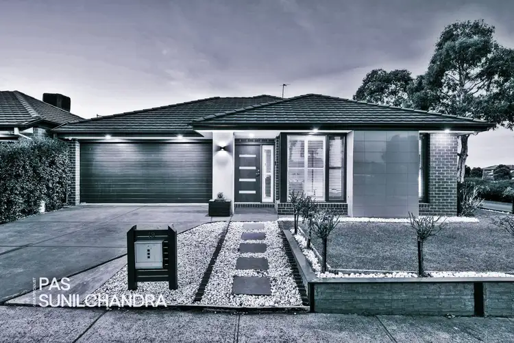 19 Sotiria Way, Clyde North VIC 3978