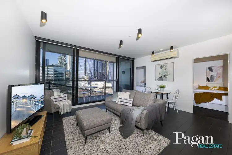 673 La Trobe Street