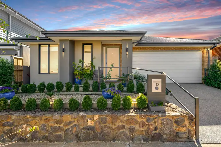 13 Treviso Street, Fraser Rise VIC 3336