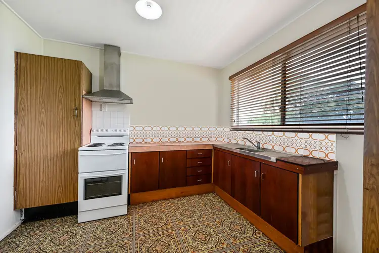 Fifth view of Homely house listing, 10 BURNETT CRESCENT, Wulguru QLD 4811