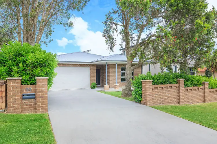 11 Seaview Street