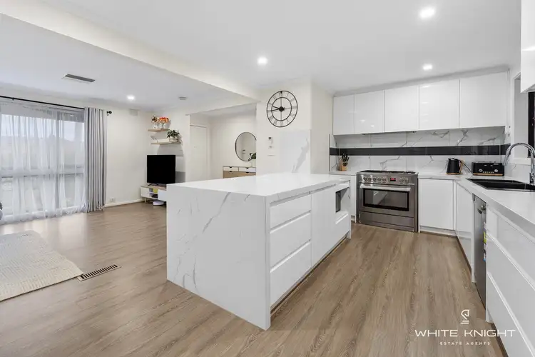 23 Charlbury Grove, St Albans VIC 3021
