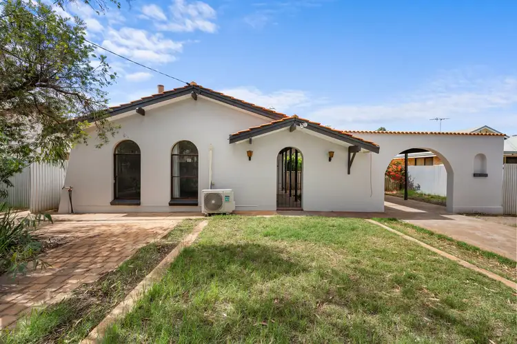 15 Salisbury Road, South Kalgoorlie WA 6430