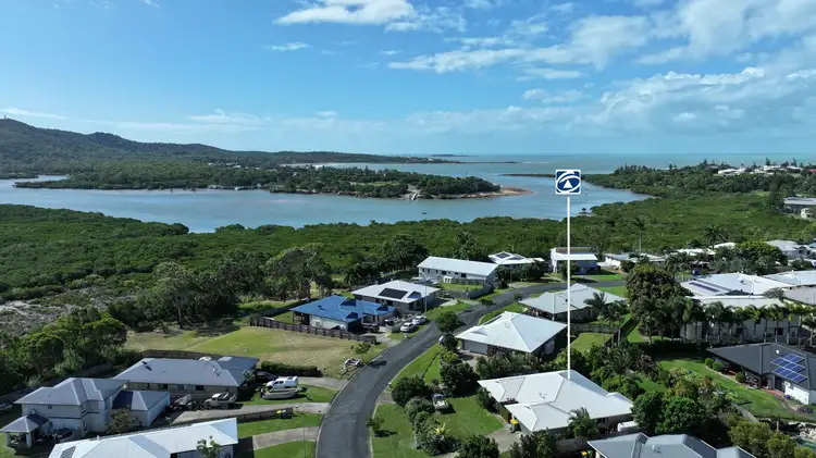 27 Morris Street, Campwin Beach QLD 4737