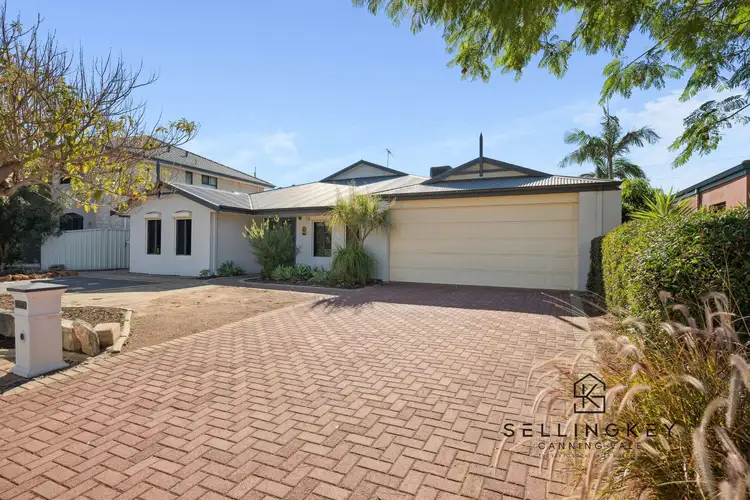 28 Ruth Avenue, Canning Vale WA 6155
