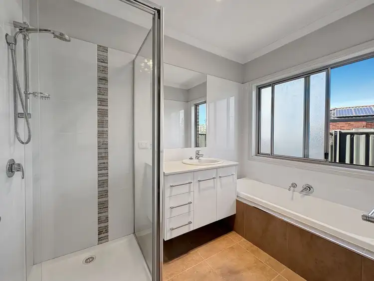 Fifth view of Homely house listing, 20 Whirrakee Drive, Maryborough VIC 3465