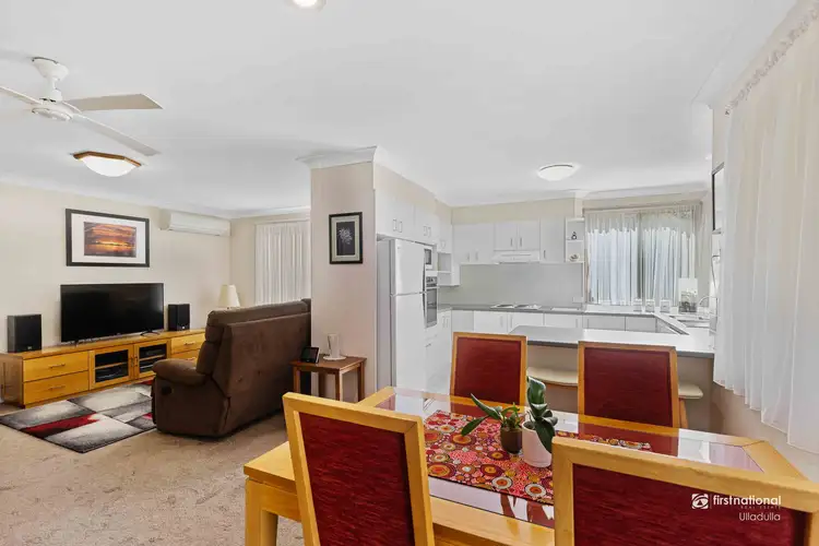 Fourth view of Homely villa listing, 4/25 Augusta Place, Mollymook Beach NSW 2539