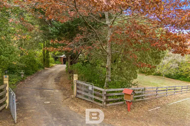 20 Bingarra Lane, Mount Macedon VIC 3441
