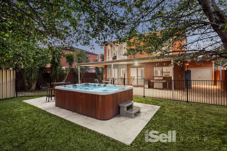 70 Sandown Road, Springvale VIC 3171