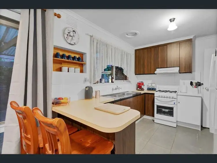 Second view of Homely house listing, 118 Circle Drive, Cranbourne VIC 3977