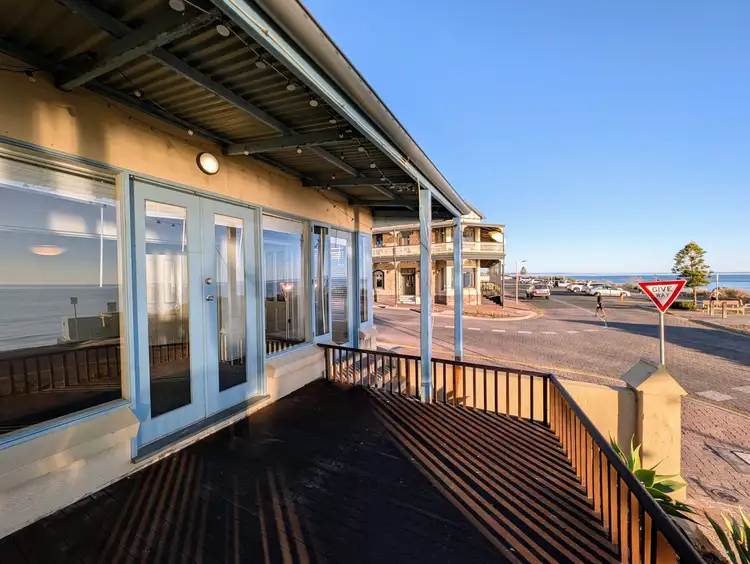 211 Esplanade, Henley Beach SA 5022