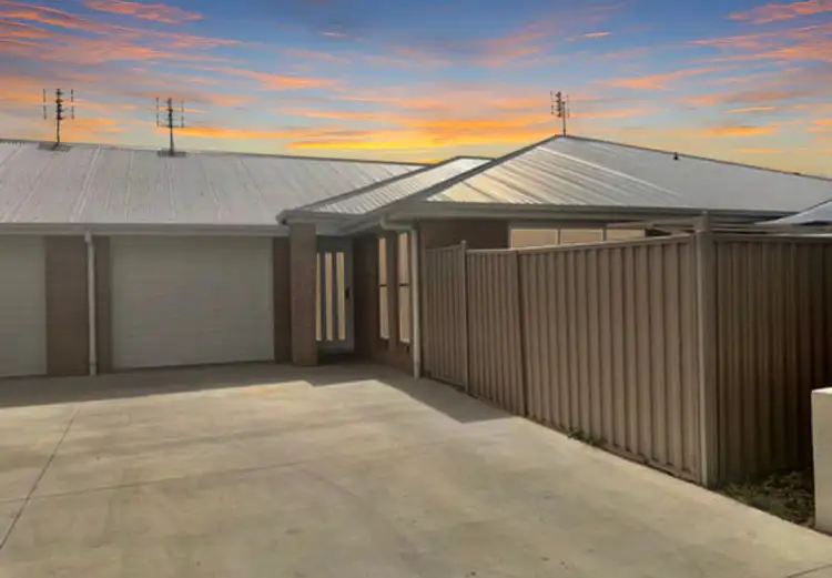 2/2 Moore Court, Chinchilla QLD 4413