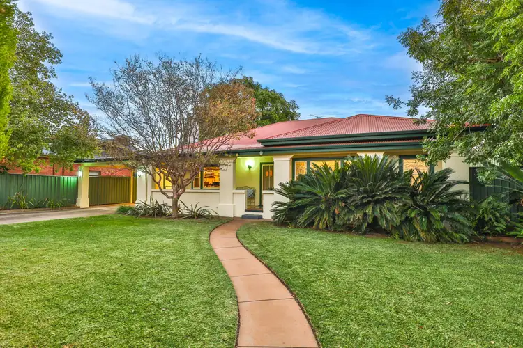 23 Langtree Parade