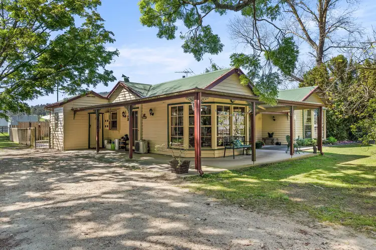 19 Bassed Road, Garfield North VIC 3814