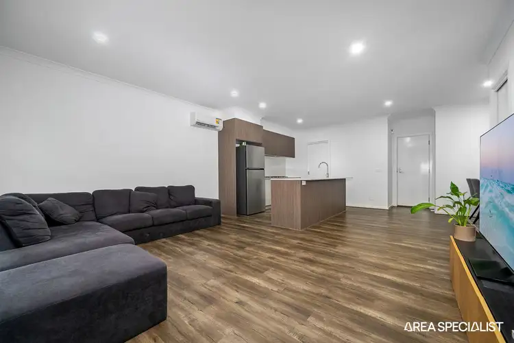 Seventh view of Homely house listing, 18 Myrtle Walk, Cranbourne West VIC 3977