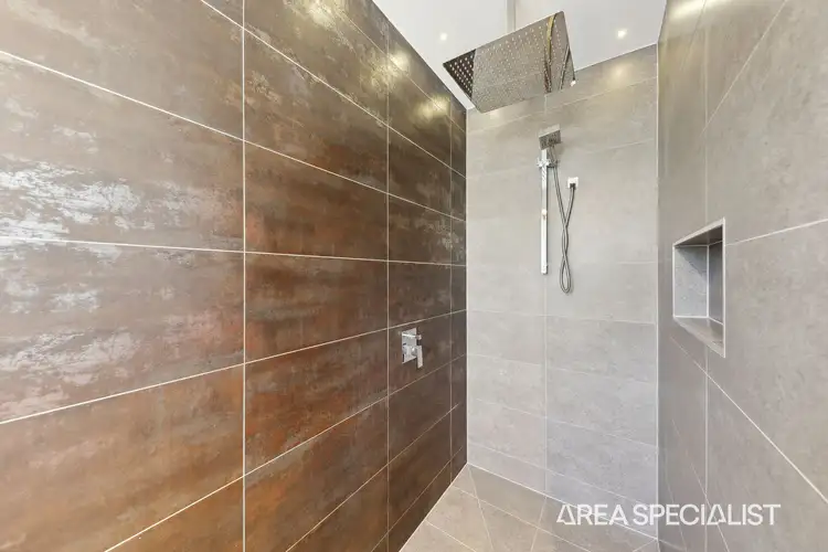 Fifth view of Homely house listing, 31 Coolabah Grove, Berwick VIC 3806