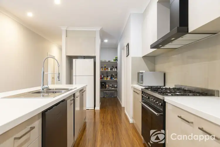 Sixth view of Homely house listing, 17 APPLEPORCH WAY, Drouin VIC 3818