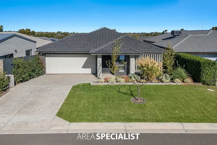 38 Belmont Crescent, Pakenham VIC 3810