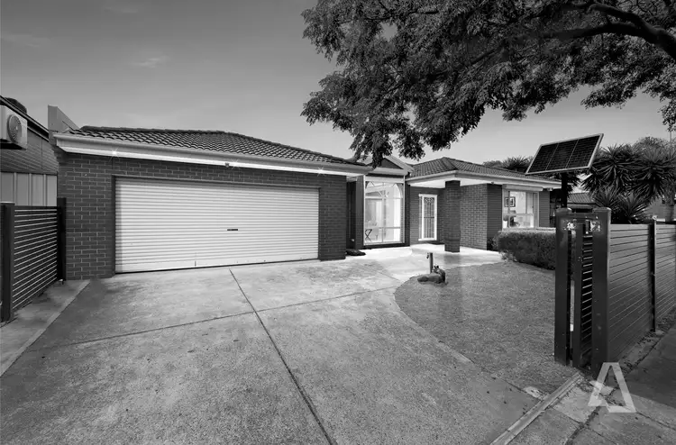 9 Treemont Court, Cairnlea VIC 3023