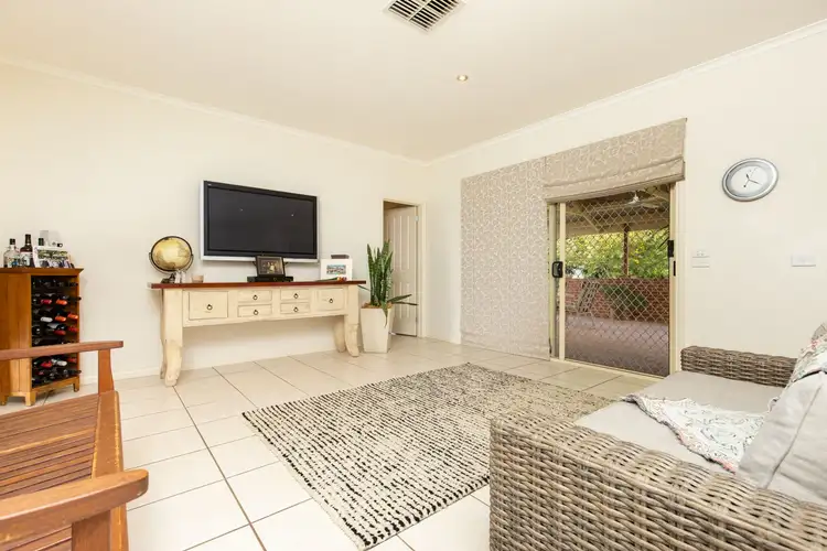 Fifth view of Homely house listing, 547 Woomera Avenue, Red Cliffs VIC 3496