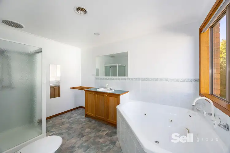 Fifth view of Homely house listing, 22 Scarborough Dr, Narre Warren South VIC 3805