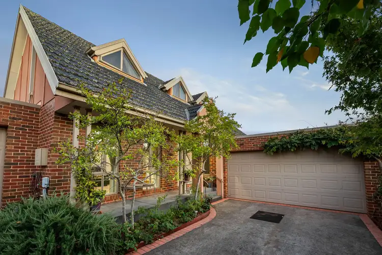 2/60 Morna Road, Doncaster East VIC 3109