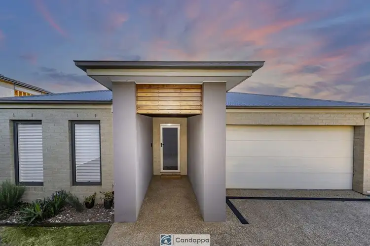 94 Jackson Drive, Drouin VIC 3818