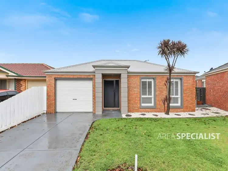 44 Bellbrae Crescent, Cranbourne West VIC 3977