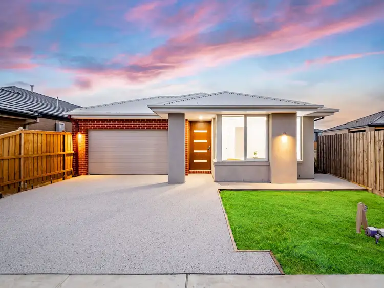 19 Wateribbon Road, Officer VIC 3809