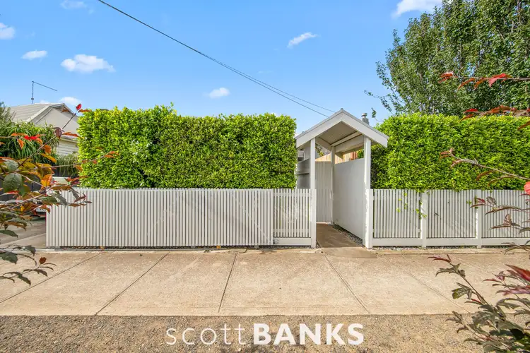 2/16 Anderson Street, Werribee VIC 3030