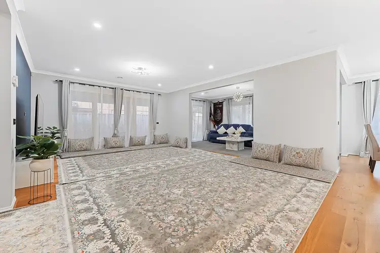 Fifth view of Homely house listing, 28 Clarendon Drive, Keysborough VIC 3173