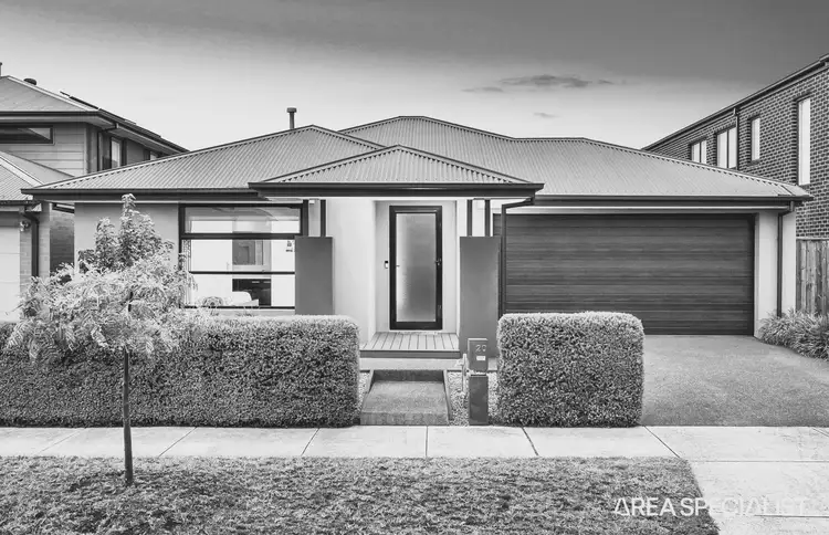 20 Inverness Place, Thornhill Park VIC 3335