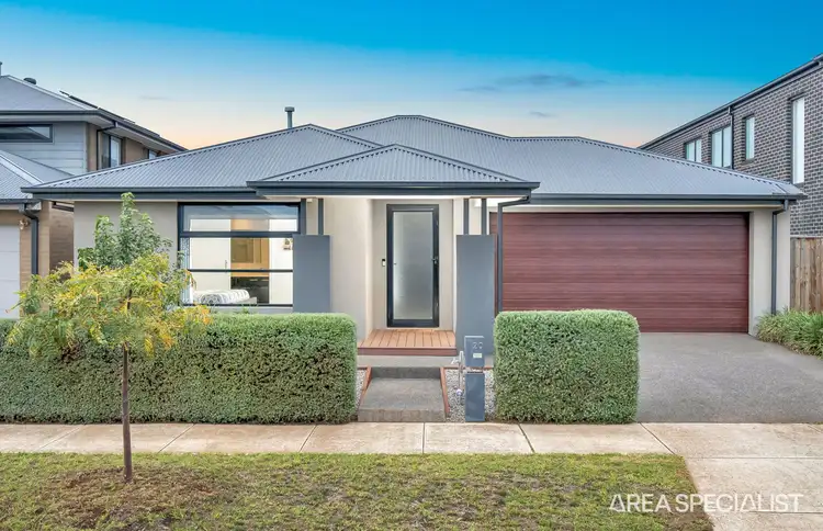 20 Inverness Place, Thornhill Park VIC 3335