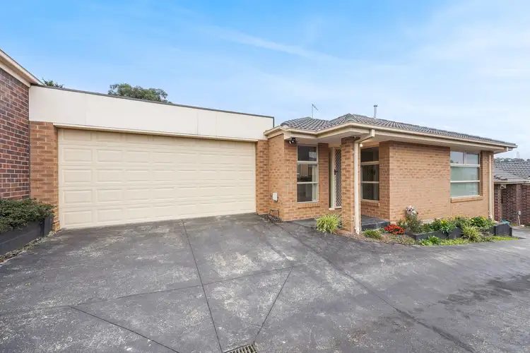 2/3 Thwaites Road, Pakenham VIC 3810